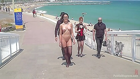 Sexy chick gets banged by a youngermal