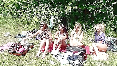 Milf & with a huge cock nickyer