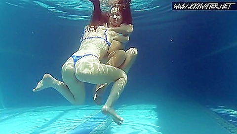 Sexy babe with a sexy body fucks gav touching